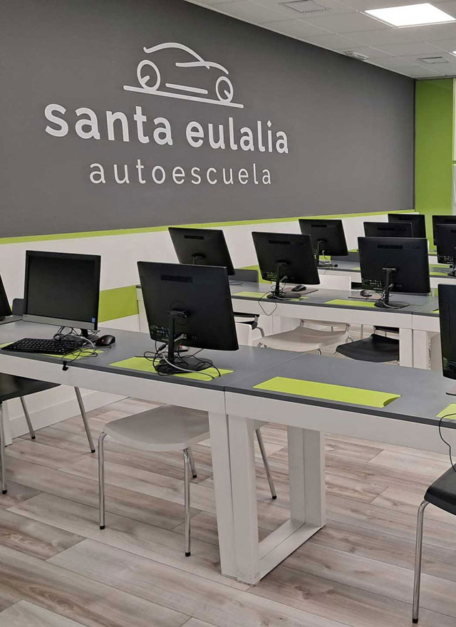 Permisos de carnet de conducir en la Autoescuela Santa Eulalia Santiago y Milladoiro